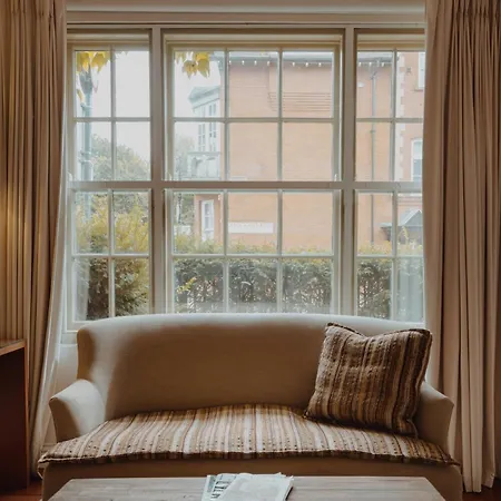 Hotel No 1 By Guesthouse, 4*