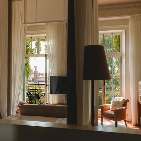 No 1 By Guesthouse, Ξενοδοχείο