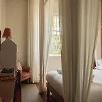 No 1 By Guesthouse, Hotel