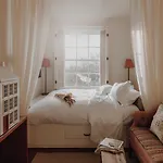 No 1 By Guesthouse,