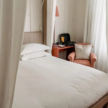 酒店 No 1 By Guesthouse,
