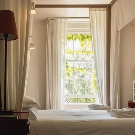 מלון No 1 By Guesthouse, 4*