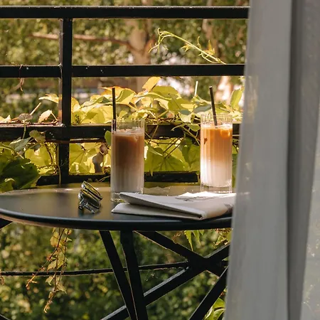 No 1 By Guesthouse, מלון 4*