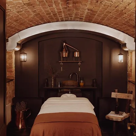 Hotel No 1 By Guesthouse, 4*