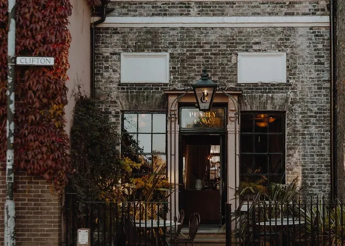 No 1 By Guesthouse, 4* York