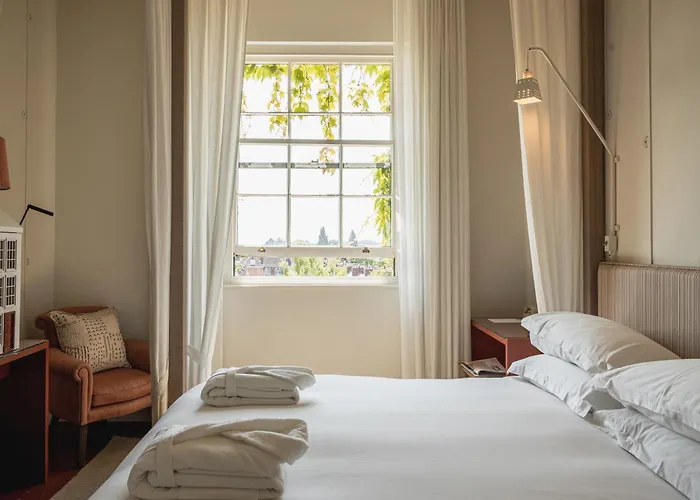 No 1 By Guesthouse, Hotel 4*