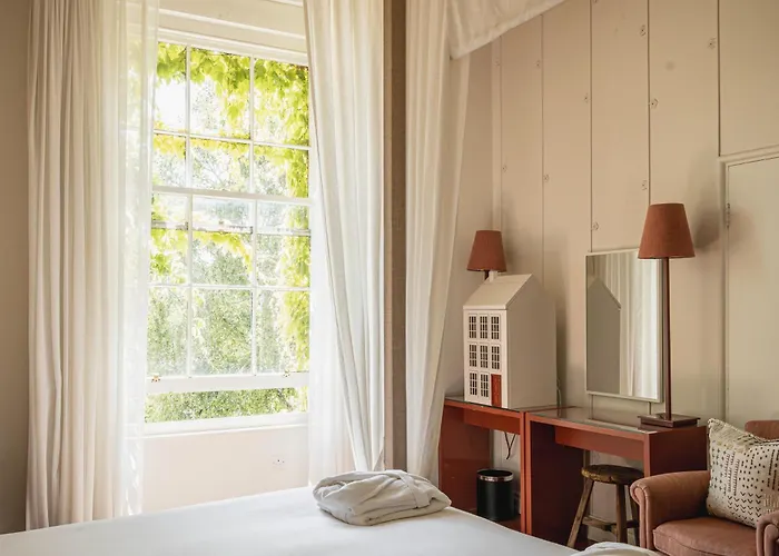 Hotel No 1 By Guesthouse, 4*