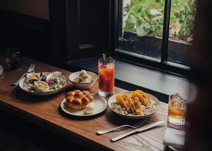 No 1 By Guesthouse, 4*