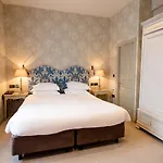 No 1 By Guesthouse,