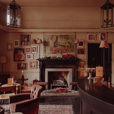 No 1 By Guesthouse, Отель 4*