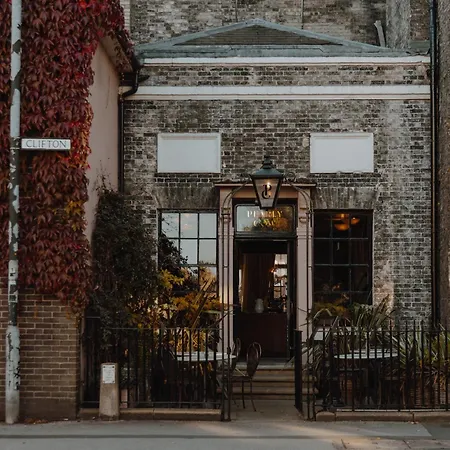 No 1 By Guesthouse, 4* York