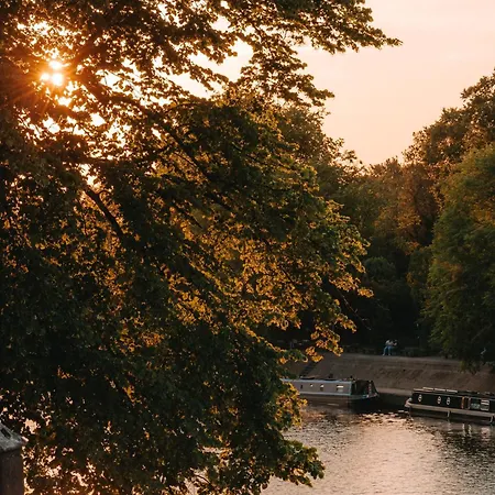 Hotel No 1 By Guesthouse, York